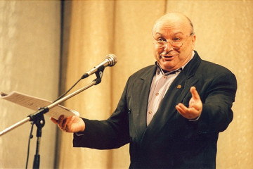 «Кто я такой, чтоб не пить?»: вспоминаем 5 самых смешных монологов Жванецкого