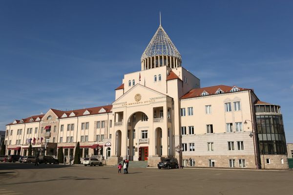 Русский язык получит статус государственного в Нагорном Карабахе