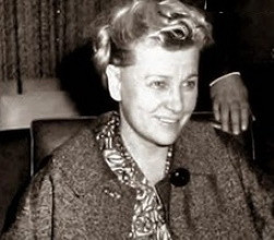 Фурцева: как девочка из рабочей семьи вошла в высшее советское руководство