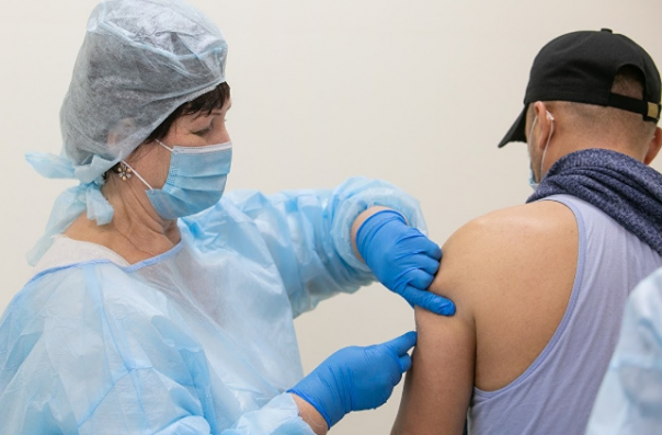 Что известно о новой российской вакцине от коронавируса «ЭпиВакКорона». Девять фактов