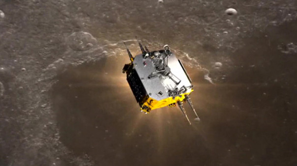 Запад тревожат успехи китайцев на Луне