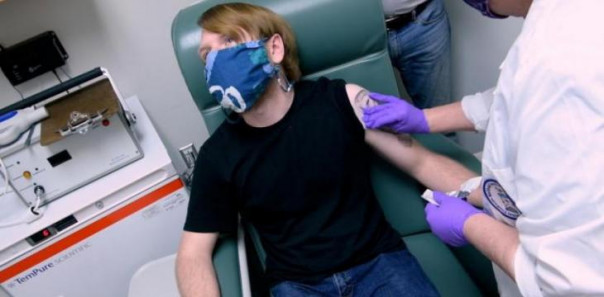 Pfizer заявила о нехватке вакцины от COVID-19 для США