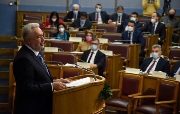 Томос, НАТО и раскол: что ждет нового черногорского премьера Кривокапича