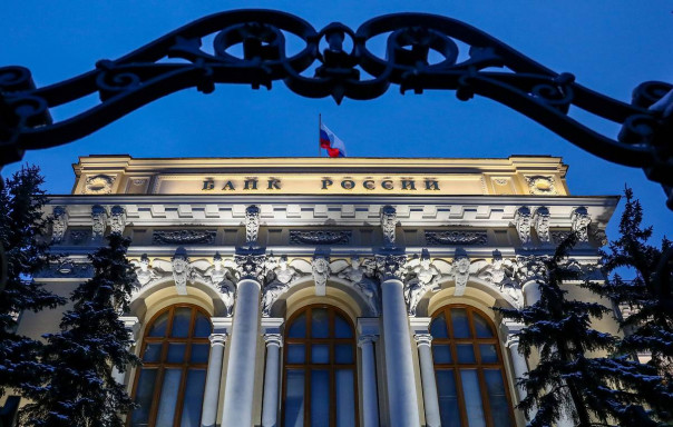 Почему отрицательная реальная ставка в России не работает на экономический рост?