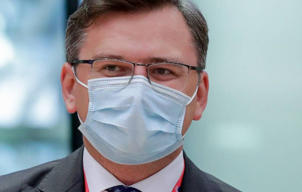 Глава МИД Украины выразил сожаление, что у него нет контакта с Лавровым