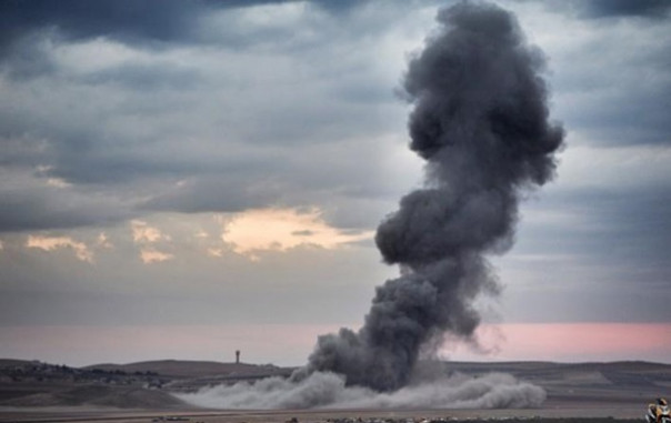 Главная база США в Афганистане попала под ракетный обстрел