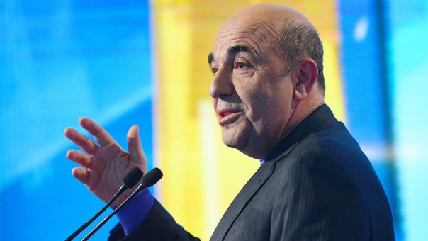 В Раде сочли отказ от вакцины из РФ "спланированным уничтожением народа"