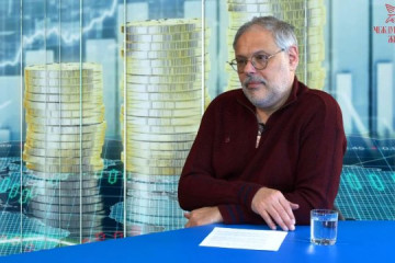 «Визави с миром». Михал Хазин: политика и экономика неразделимы