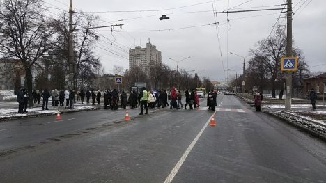 Хроника здобулятины: Взбунтовался целый ряд городов и сел. Украину захлестнули протесты против драконовского повышения тарифов