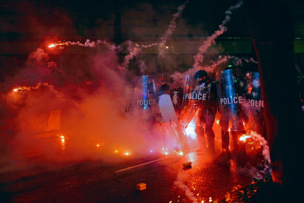 Новогодние погромы в Портленде | В Бостоне снесли памятник Аврааму Линкольну | ШОК: Новый Год в Нью-Йорке