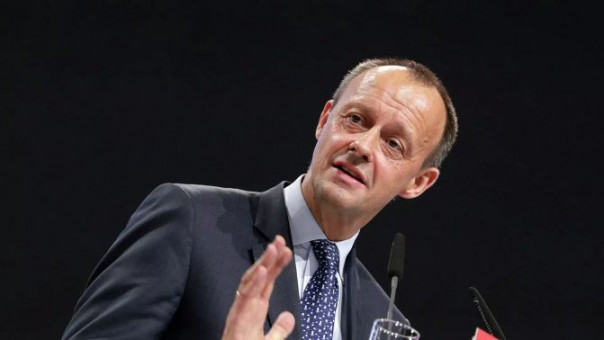 Германская операция "Преемник" провалена. "Немецкий Трамп" может победить. Владимир Корнилов