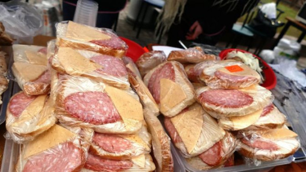 Добро пожаловать в Brexit, сэр! На голландской таможне у британских водителей отбирают бутерброды