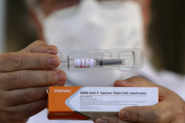 Вакцина, которую Украина приобрела у Китая, показывает эффективность менее 60%