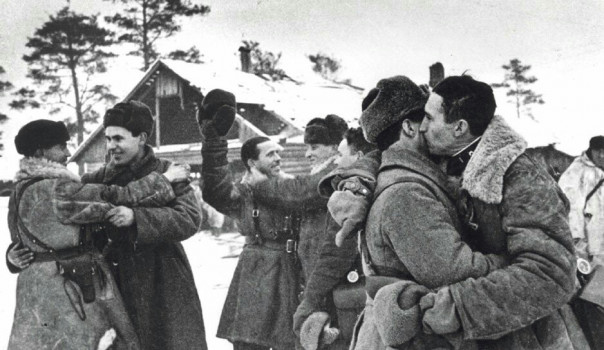 18 января 1943 года бойцы Красной Армии прорвали блокаду Ленинграда