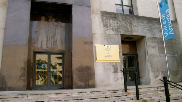 На "Голосе Америки"* начались кадровые чистки