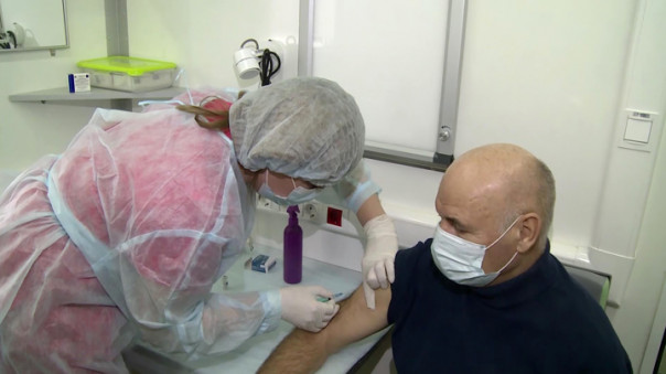 Первая партия российской вакцины доставлена в Республики Донбасса