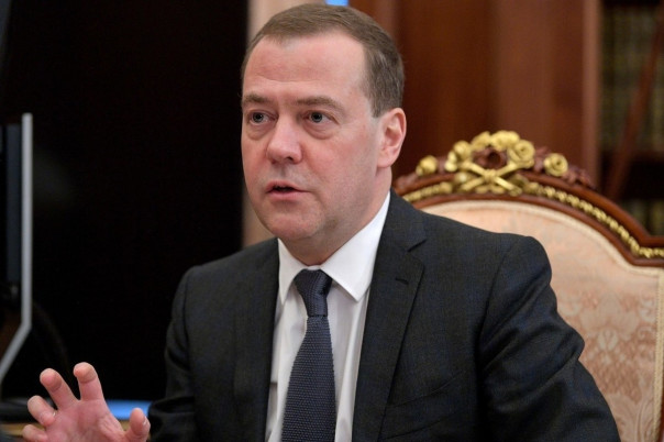 Медведев предложил ответ на враждебные действия соцсетей в адрес России