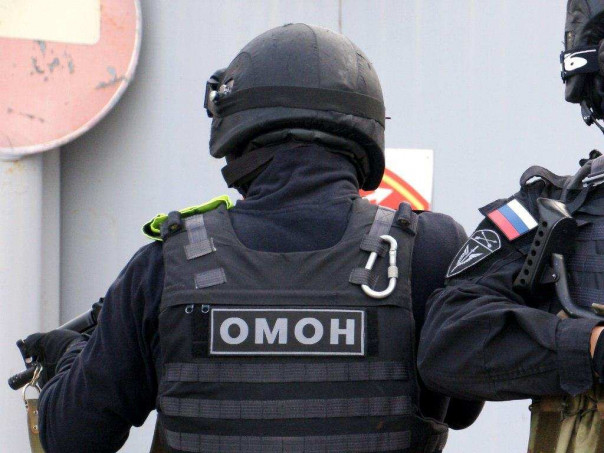Если протестунов перестанет защищать ОМОН, их разорвёт народ: мнение из Питера