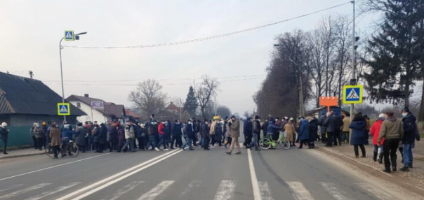 Более 90% украинцев поддерживают протесты против повышения тарифов — соцопрос