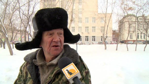 Томский дворник покорил соцсети, рассказывая о любви на трех языках