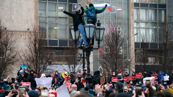 "Медуза" удалила статью об акции оппозиции по требованию РКН