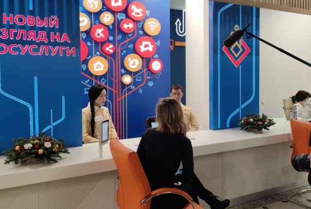 Российские роботы ROBO-C на работе в новом столичном МФЦ