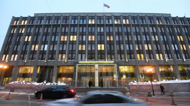 Совфед одобрил закон о штрафах за санкции против российских СМИ