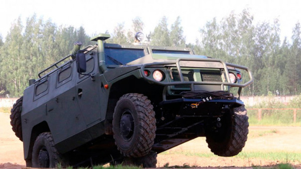 На базе броневика "Стрела" создадут аналог Land Cruiser