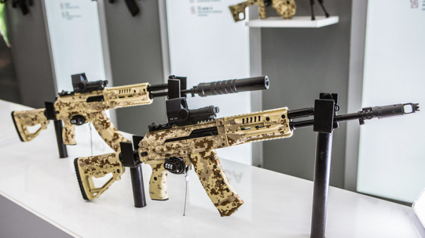 Армия и полиция России получат доработанный автомат АК-12