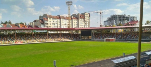 В Тернополе городскому стадиону присвоили имя главупыря Шухевича