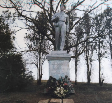 Забытый подвиг: почему в Крыму снесли памятник морским пехотинцам