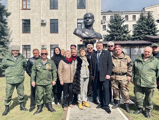 Мероприятия в честь седьмой годовщины взятия СБУ прошли в Луганске и регионах Республики