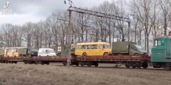 Укрофашисты готовят в Донбассе провокацию со школьным автобусом?