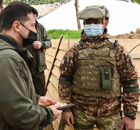 Зеленский наведался на передовые позиции ВСУ у границы с Крымом