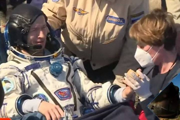 Корабль "Союз МС-17" с экипажем МКС совершил успешную посадку