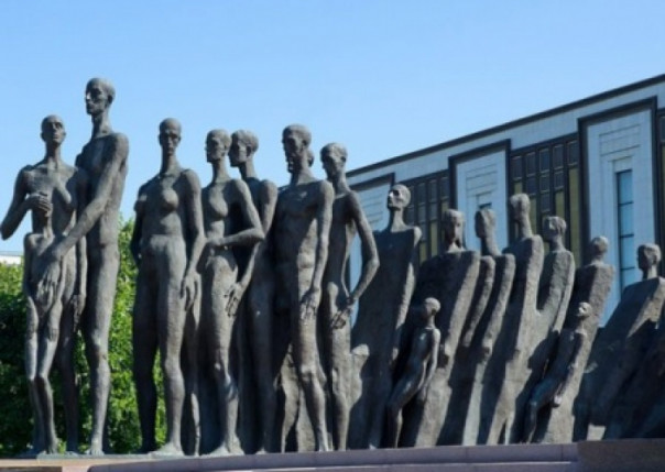 "Институт национальной памяти" имени Альцгеймера переложил ответственность за истребление евреев с Германии на СССР