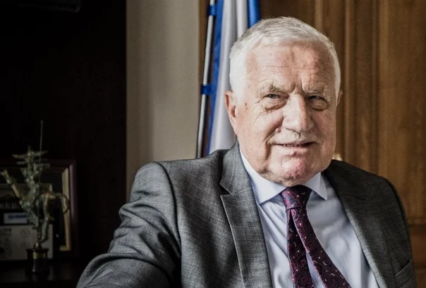 «Лаем на одну из мировых держав» — экс-президент Чехии раскритиковал дипломатическую войну с Россией
