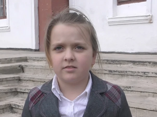 Стреляют чаще, но уже не страшно — мы привыкли, — 10-летняя жительница пос. Саханка