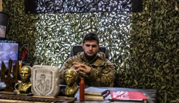 Кормят волка "костями русскоязычных детей" и стреляют первыми. Что делает "Правый сектор"* под Авдеевкой