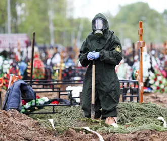 Украина вошла в десятку лидеров в Европе по COVID-смертности