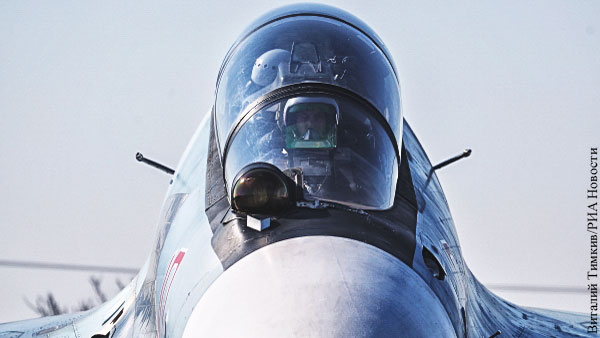 Летчики катапультировались из стоящего на земле Су-30СМ в Крыму