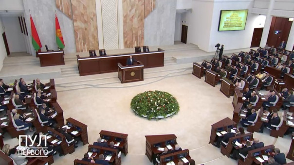 Лукашенко: референдум по новой конституции пройдет открыто и демократично