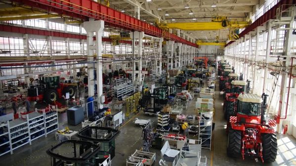 Началось строительство первого крупного тракторного завода | Компания «Тонар» представила свой первый шарнирно-сочлененный самосвал