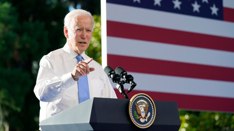 Россия не должна диктовать миру, заявил Байден