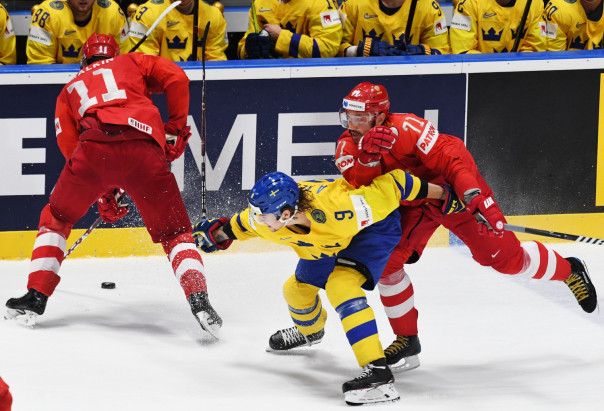 Сборная России обыграла Швецию и вышла в плей-офф чемпионата мира по хоккею