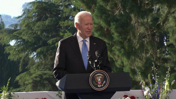 Ни одну съемочную группу из России не пустили на пресс-конференцию американского президента