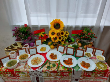 Застолье по-белорусски: как кормят срочников в Ростовской области