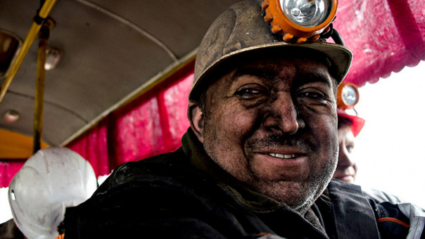 Будут вкладывать в Кузбасс. Путин распорядился пересмотреть отношение к офшорным олигархам. Константин Двинский