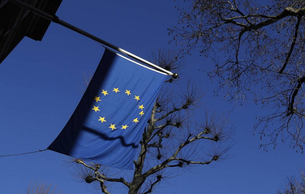 Совет ЕС может продлить экономические санкции против России без обсуждения