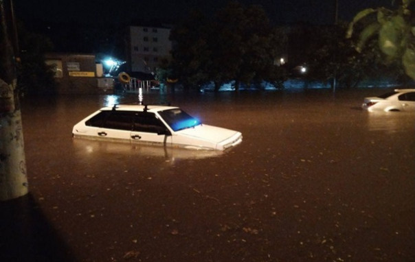 Сильнейший ливень накрыл ночью Одессу
